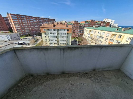 Вид на море, пляж близько, середній поверх простора кухня та спальня Черноморск