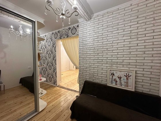 ПРОДАЖ 3-кімн. з АО на вул. Медичній (варіант під комерцію) Кам'янське