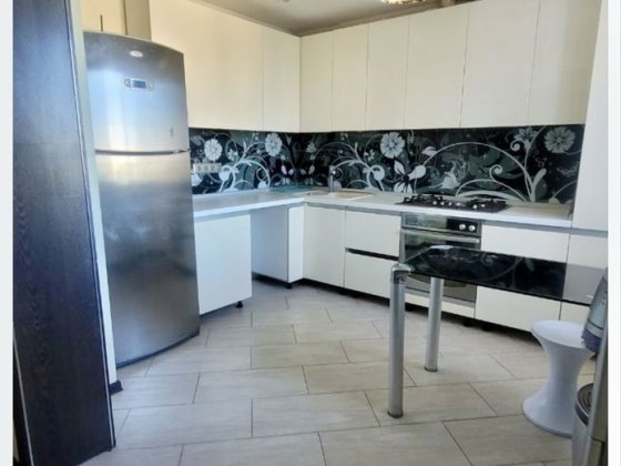 Продам 5-комн. квартиру, левый берег. Газ автономка. А Кам'янське