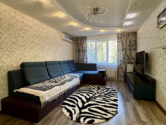 Продажа 5 ком. 2 мкрн. Б. Строителей Левий берег Кам'янське