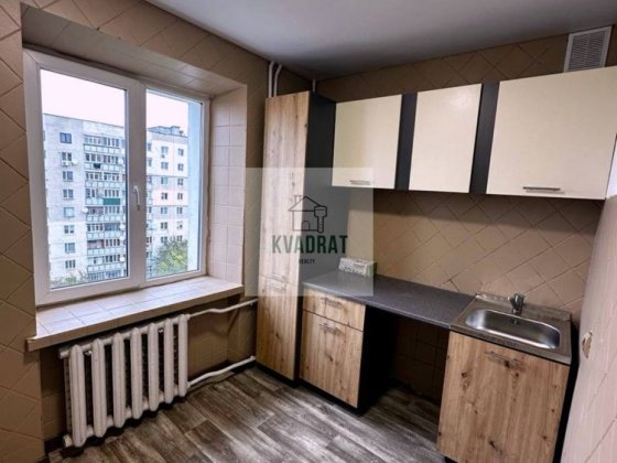 Продам шикарну 1-кімнатну квартиру на мікрорайоні з ремонтом Каменец-Подольский