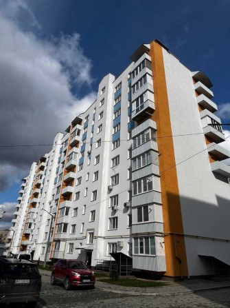 Квартира в центрі в зданому будинку - фото 1