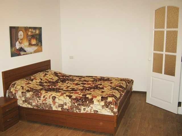 1-кімнатна квартира з Євро-ремонтом. Центр. м. Кам'янка. - фото 1