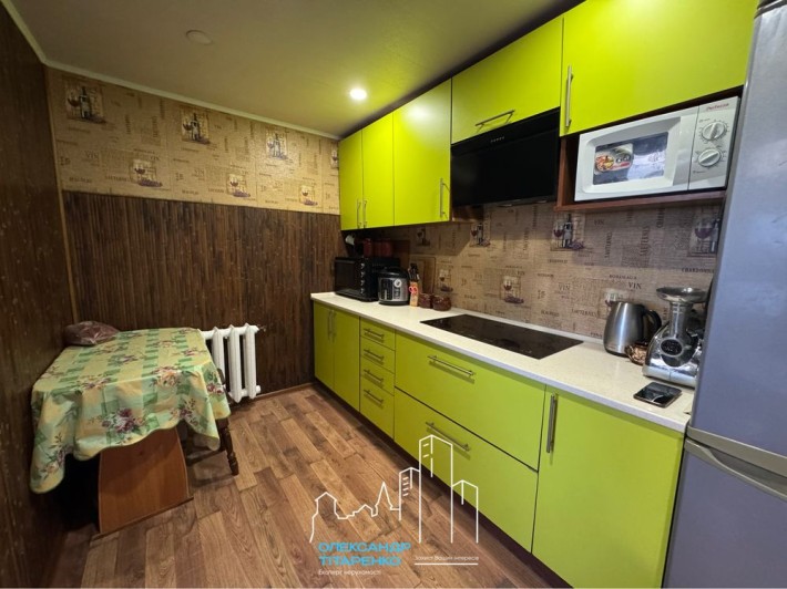 Продам 2-о кімнатну секцію - фото 1