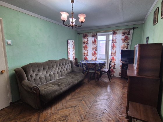 Продам 2-х кім.квартиру.Центр Каменец-Подольский