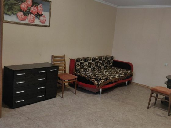 Продам 1 к кв, с нишей, второй этаж. Черноморск