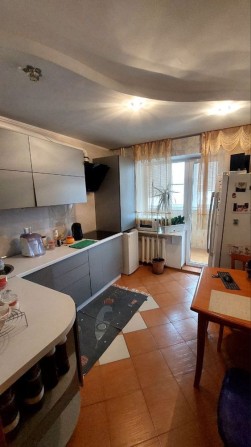 3к квартира с ремонтом - фото 1