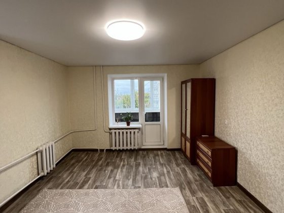 Продам 1 кімнатну квартиру на Мікрорайоні жовтневім. Каменец-Подольский