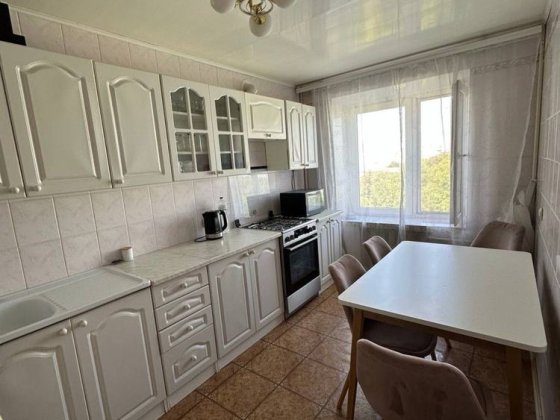 Продам 3-кімнатну квартиру Кам'янець-Подільський