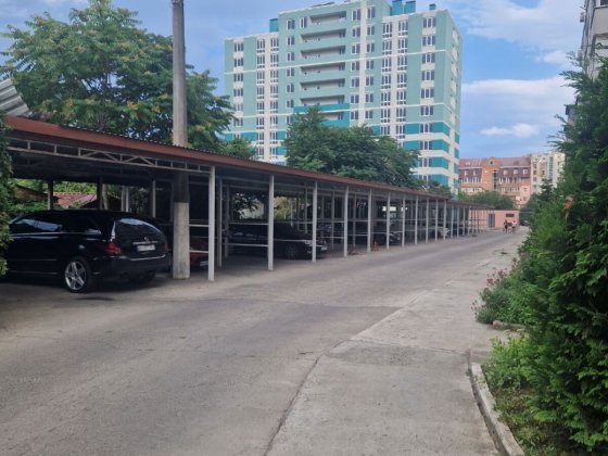 Продам 2к.кв у моря новый дом Чорноморськ