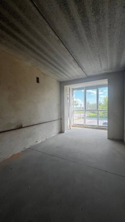 Продається 1-кімнатна квартира 41 м² під ремонт - фото 1