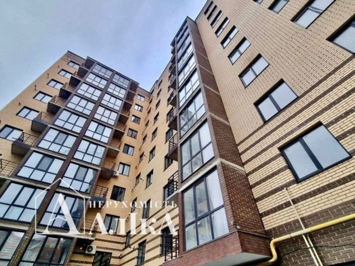 Продам велику 2-кімнатну квартиру в новобудові в центрі - фото 1