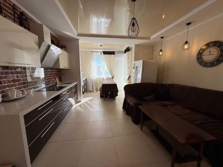 Продам 2 кім.кв з євроремонтом - фото 1