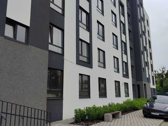 Квартира студійного типу з частковим ремонтом, в ЖК Сенсація ! Гостомель