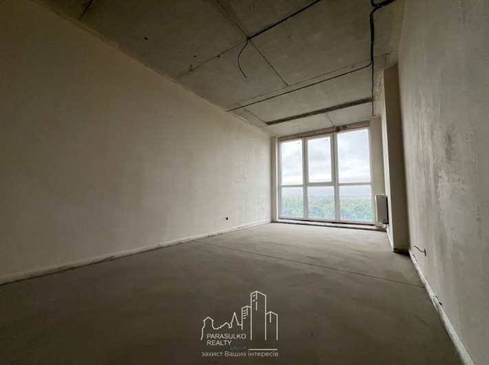 Продам простору 1-о кімнатну квартиру в елітному будинку!

Будинок зда - фото 1