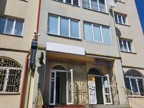 3кім квартира сирець вул.Петлюри  м.Коломия Коломия