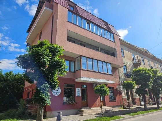 3кім квартира сирець вул.С.Стрільців  м.Коломия Коломия