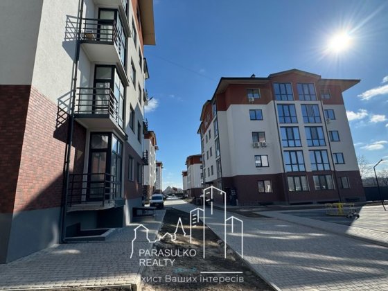 Продам велику 3-х кімнатну квартиру Кам'янець-Подільський