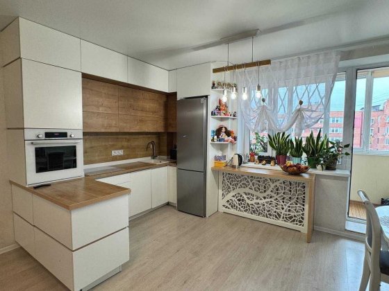 Продається простора 2 кімнатна квартира у Чорноморську Чорноморськ