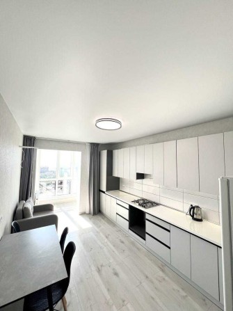 Сучасна 1к к-ра,новий ЖК,паркомісце,індивідуальне газове опалення! - фото 1