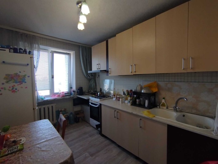 В продаже 3 комнатная чешка с переходом на Мира - фото 1