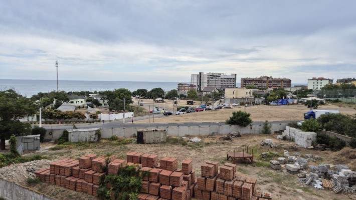 Двухкомнатная квартира с шикарным видом на море - фото 1