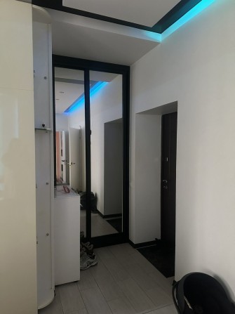 Продам 3-х кімнатну квартиру - фото 1