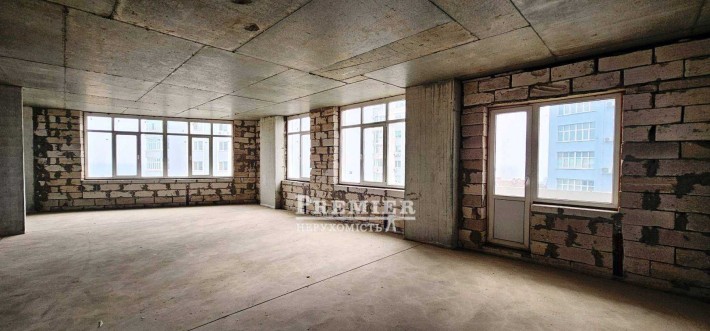 У продажу 3 кімн. квартира, вільне планування - фото 1