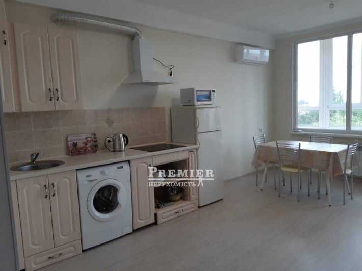 У продажу 3 к. квартира з видом на море - фото 1