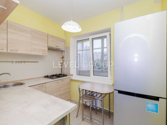 Продаж 1к квартири  Олега Мудрака(Наумова), Академ, Святошинський Коцюбинское