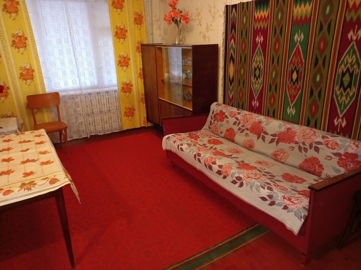 вул. Паркова, 65, поряд "критий" ринок. - фото 1