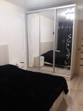 Продажа 3-к квартиры - фото 1