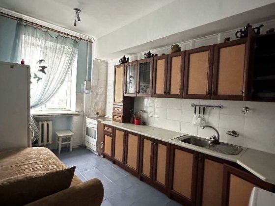 Продаж 1-кімнатної квартири 44кв.м. + гараж Коцюбинское