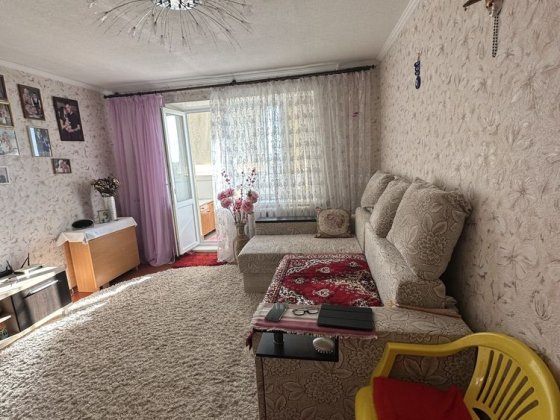 Продам 1-но кімнатну квартиру з апендицитом Лозова