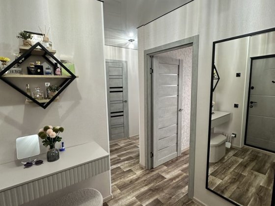 2-х комнатная квартира на 3-м микрорайоне Лозова