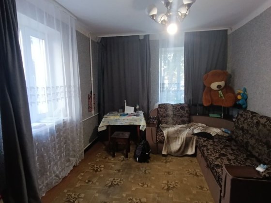 3-кімн квартира 1й поверх центр Лубны