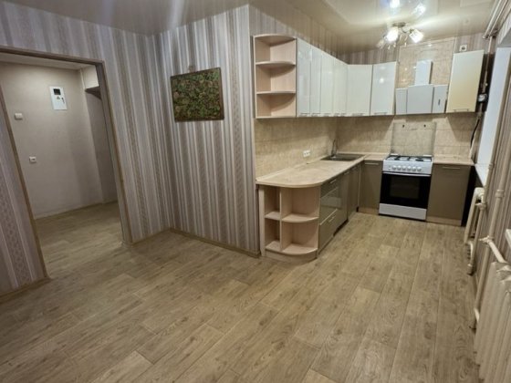 Продам  3-х кімнатну квартиру  в м. Лозова Лозова