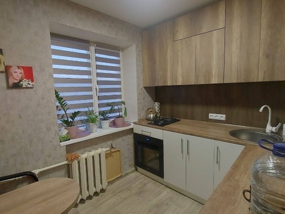 2х кімнатна квартира Лозова