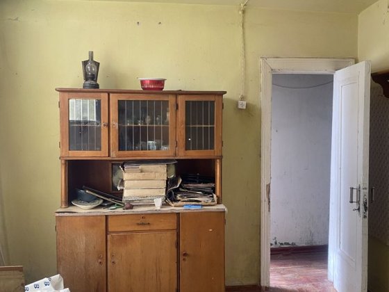 Продаи 2-х кім. в стахан. домі коло парку Шевченко Лозова