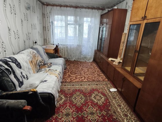 Продам 2кв на 1 микрорайоне Лозова