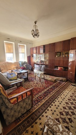 Продам 2-во кімнатну високогабаритну. - фото 1