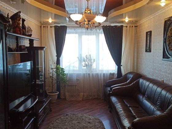 Продам 3кв с капитальным ремонтом Лозова