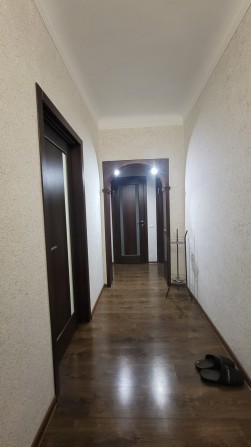 Продам 2-во кімнатну,центр міста. - фото 1