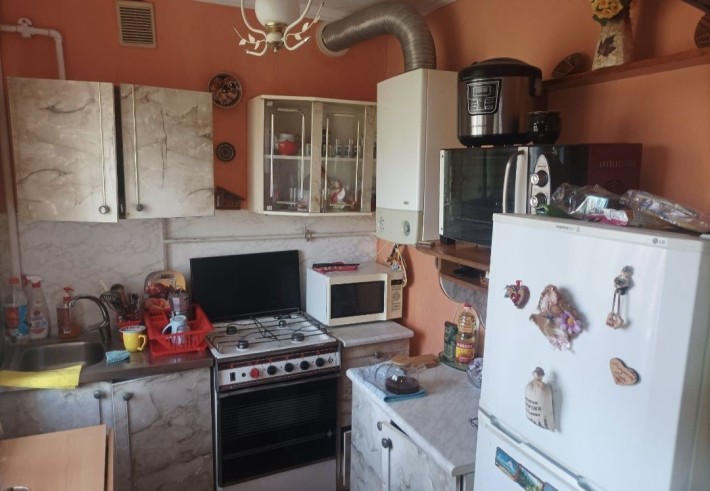 Продаж трьохкімнатной квартири неподалік центра. - фото 1