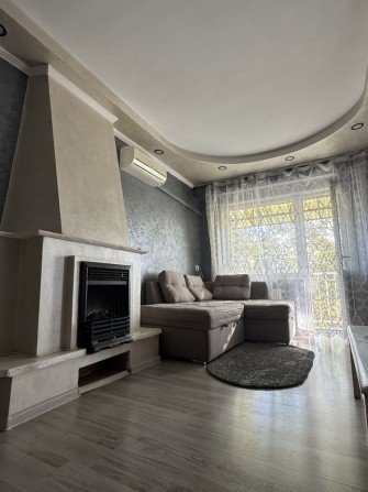 Двокімнатна квартира на набережній - фото 1