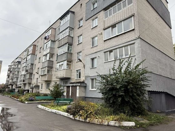 Продаж 2-х кімнатна зупинка Синяківська Нежин