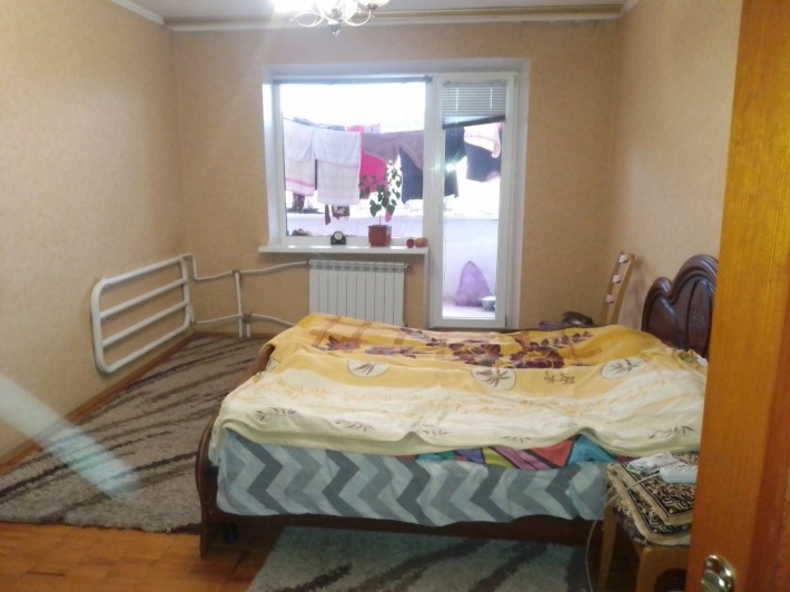 Продам 2-кімнатну квартиру покращеного плануваня - фото 1