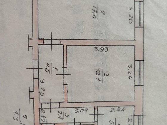 Двокімнатна квартира з індивідуальними опаленням Нововолынск