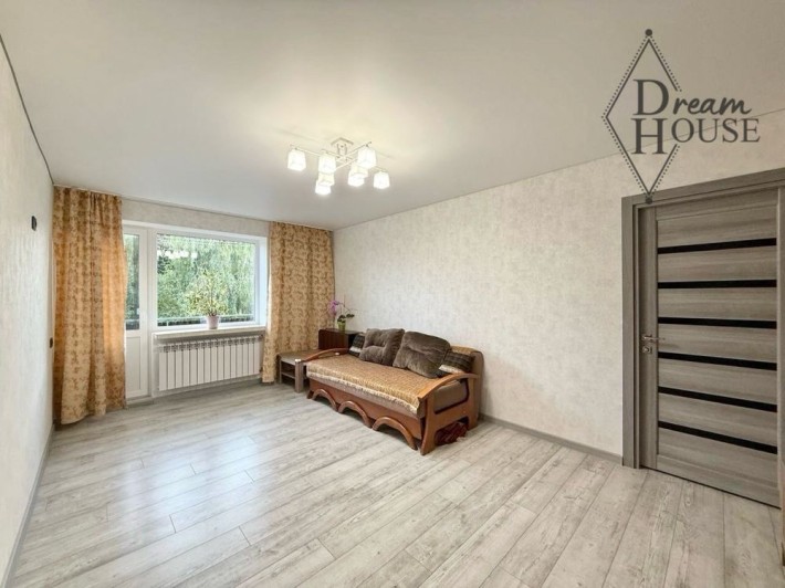 Продаж 3 кімнатної квартири покращеного планування - фото 1