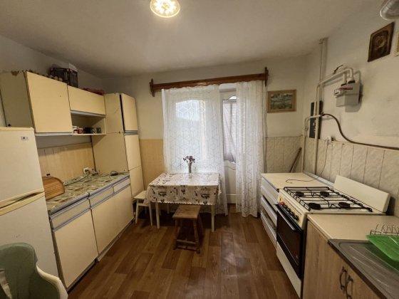 Продам ДВУШКУ 59 квадратів с. Чинадійово Мукачево